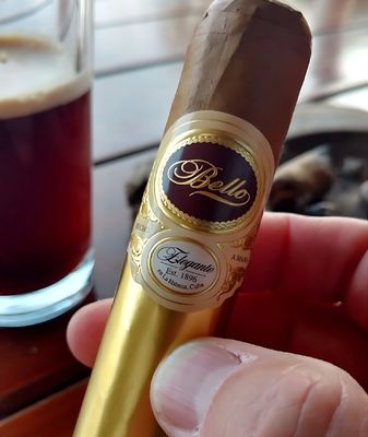 ซื้อ Custom ISO9001:2008 Certified Cigar Labels with Silk Screen and Flexographic Printing for Luxury Branding online manufacture