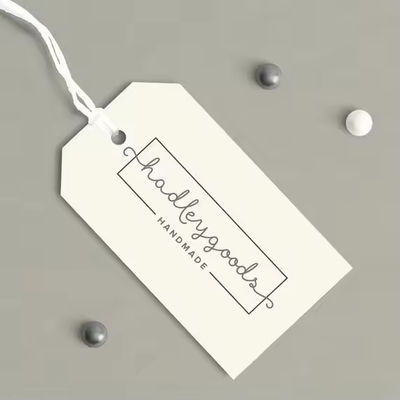 ราคาดี การ์ดตราสัญลักษณ์เสื้อผ้าสําหรับผู้ชายและผู้หญิง ออนไลน์